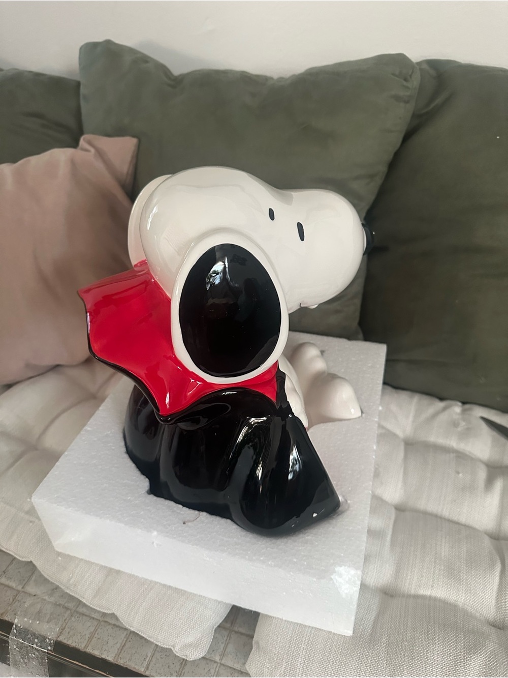 Vampire Snoopy Ceramic Cookie Jar - Picture 5 of 15